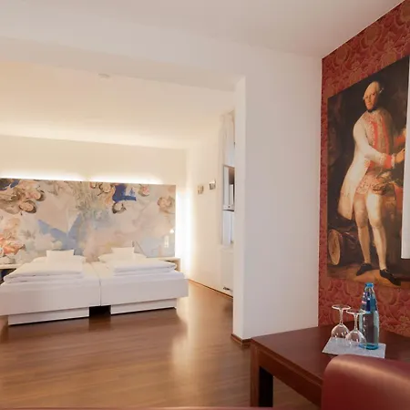 Brauerei Und Krone Hotel *