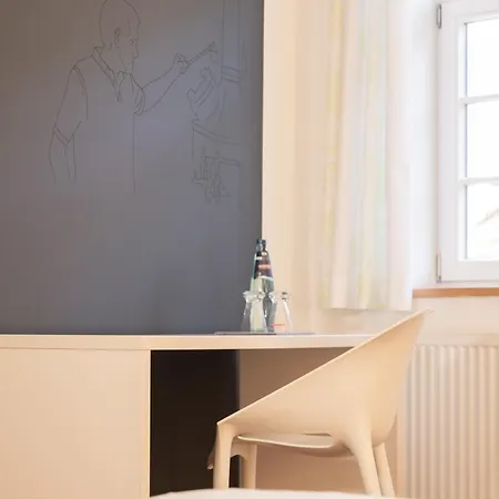 Brauerei Und Krone テットナング