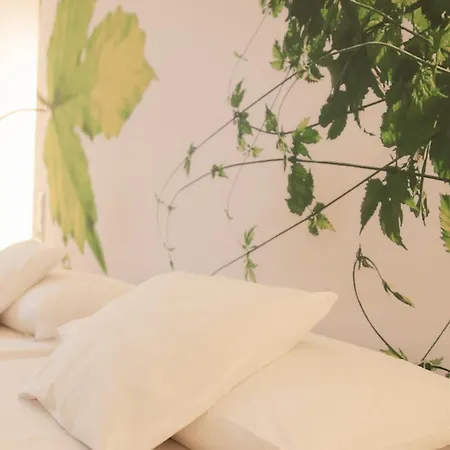 Brauerei Und Krone ホテル *