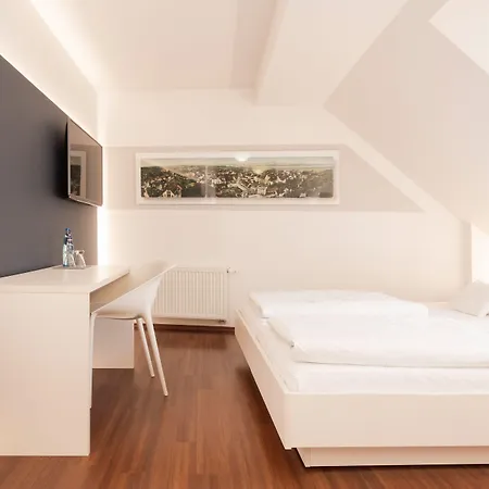 Brauerei Und Krone Hotell