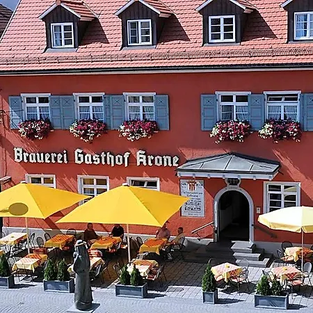 Brauerei Und Krone Hotel *