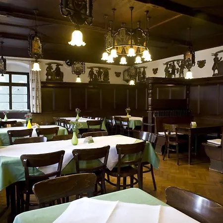 Brauereigasthof Krone ホテル
