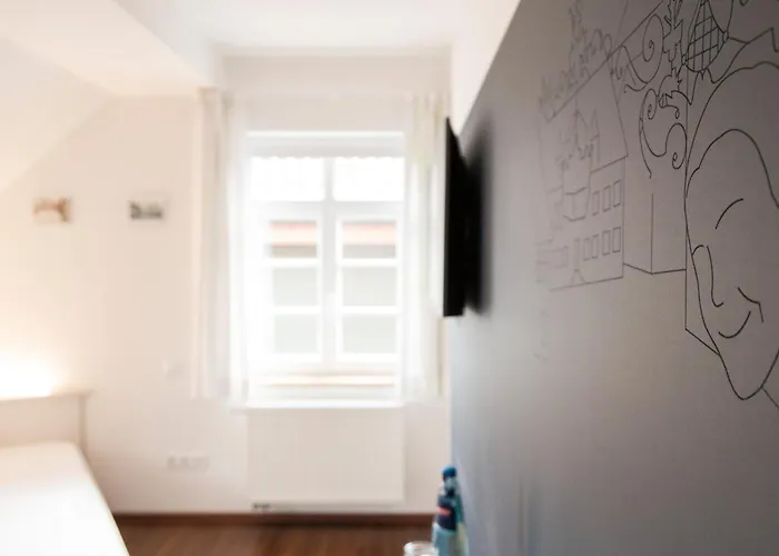 Brauerei Und Krone Hotel *